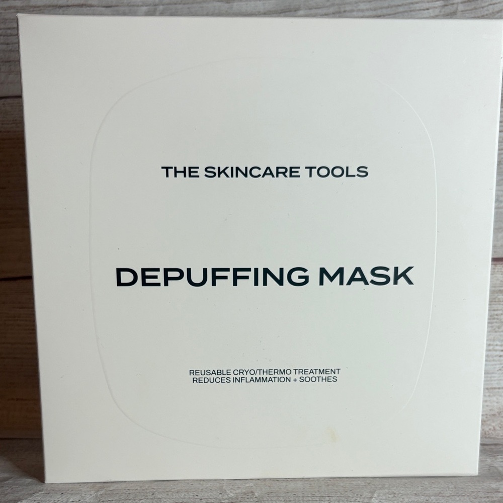 Depuffing Mask - White